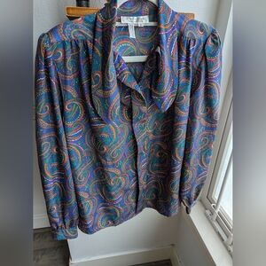 VTG Laura & Jayne Paisley Neck Bow Blouse - Size 6